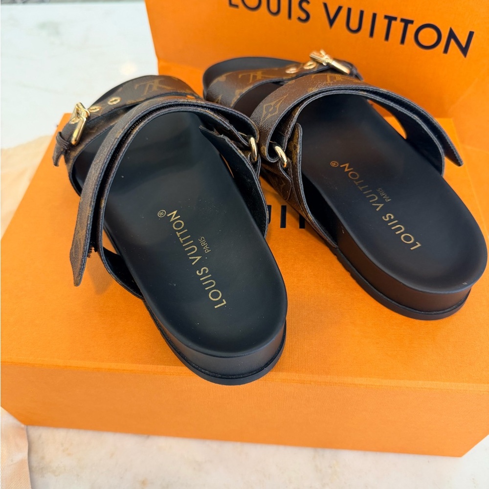 Louis Vuitton Bom Dia Flat Comfort Mule - Picture 5 of 10
